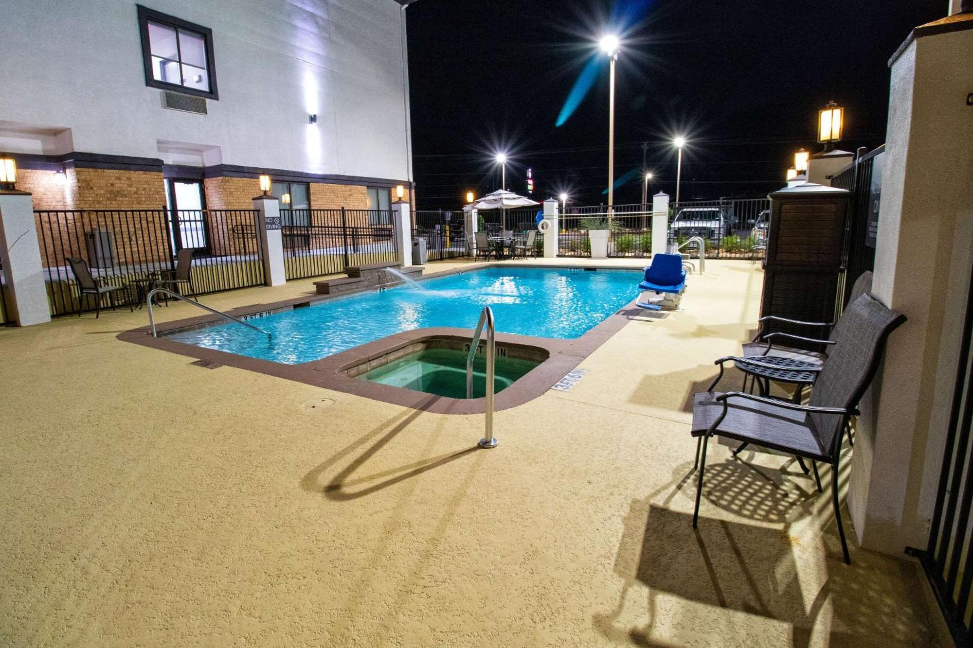 Best Western Plus Schulenburg Inn & Suites Εξωτερικό φωτογραφία