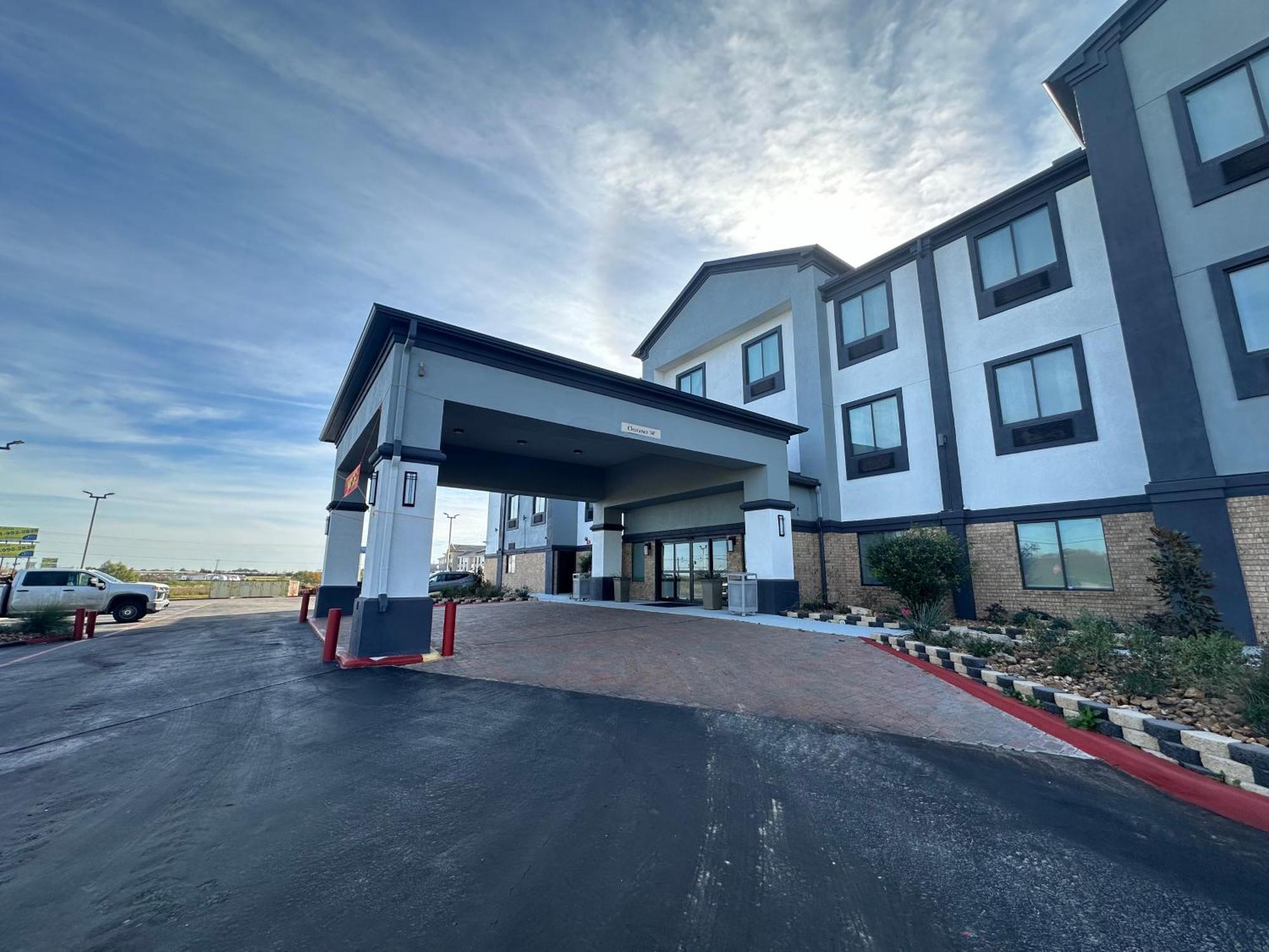 Best Western Plus Schulenburg Inn & Suites Εξωτερικό φωτογραφία